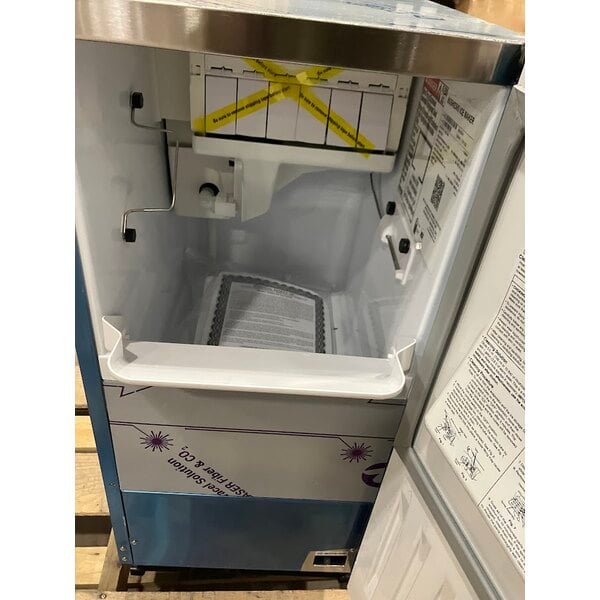 Scratch and Dent Hoshizaki AM-50BAK 14 7/8" Air Cooled Undercounter Top Hat Cube Ice Machine with 27 lb. Bin - 54 lb.