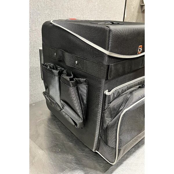 Scratch and Dent Rubbermaid® 1902466 Medium Executive Quick Cart