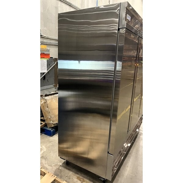 Scratch and Dent Avantco SS-3F-HC 81 5/16" Stainless Steel Solid Door Reach-In Freezer