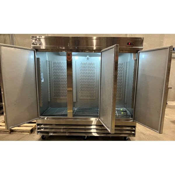 Scratch and Dent Avantco SS-3F-HC 81 5/16" Stainless Steel Solid Door Reach-In Freezer
