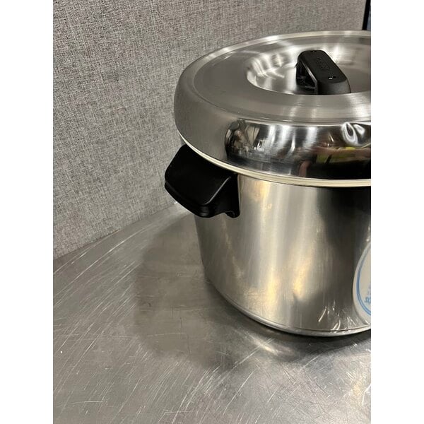 Scratch and Dent Zojirushi RDS-600 66 Cup (Cooked) Stainless Steel Sushi Rice Container