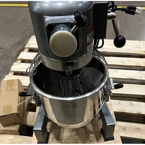 Scratch and Dent Avantco MX10H 10 Qt. Planetary Stand Mixer with Guard & Standard Accessories - 120V, 3/4 hp