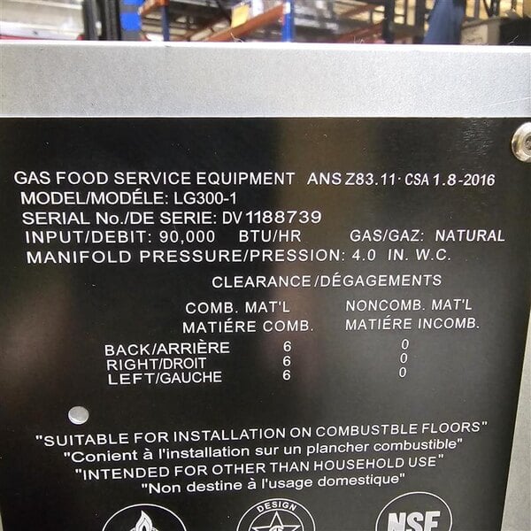 Scratch and Dent Vulcan LG300-1 35-40 lb. Natural Gas Floor Fryer - 90,000 BTU