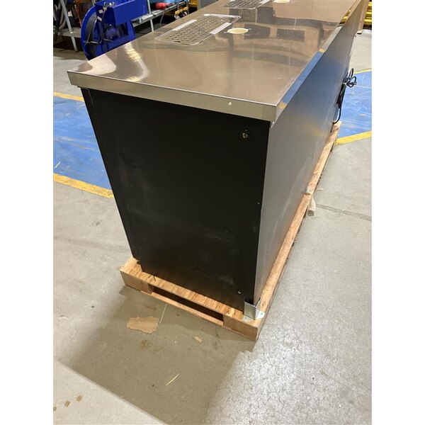 Scratch and Dent Avantco UDD-72-HC (2) Double Tap Kegerator Beer Dispenser - Black, (3) 1/2 Keg Capacity