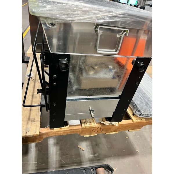 Scratch and Dent Backyard Pro 554BPSB160QT 160 Qt. Liquid Propane Cajun Seafood Boiler Cart