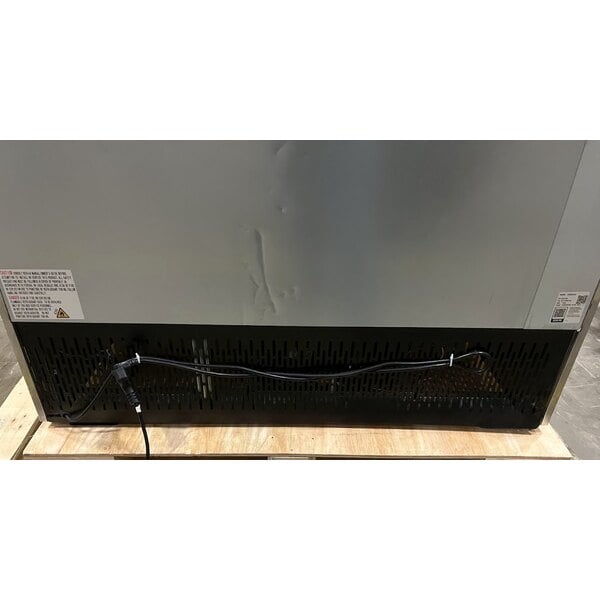 Scratch and Dent Avantco SS-2F-HC 54" Stainless Steel Two Section Solid Door Reach-In Freezer