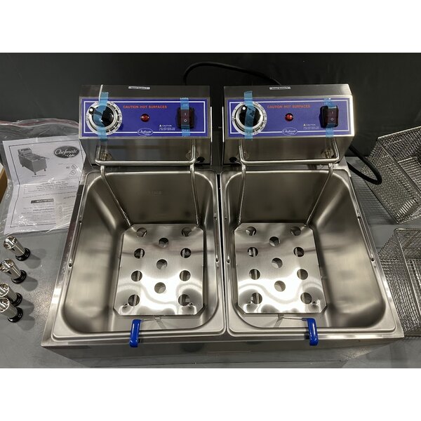 Scratch and Dent Globe PF32E 32 lb. Dual Tank Electric Countertop Fryer