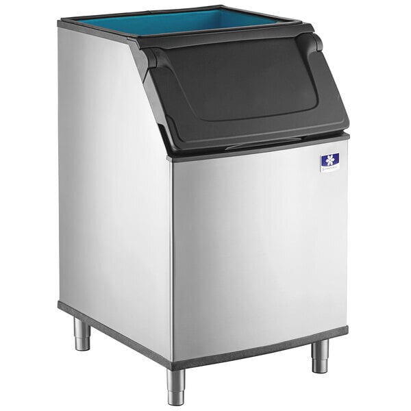 Scratch and Dent Manitowoc D-570 Ice Storage Bin - 532 lb.