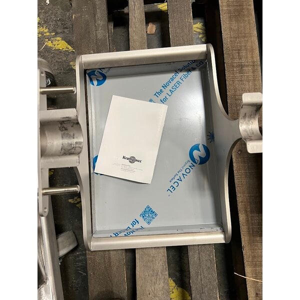 Scratch and Dent Krampouz WECCBEAT 4" x 6" Brussels Style Swivel Waffle Maker - 208 / 2600W