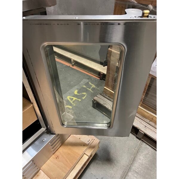 Scratch and Dent Cooking Performance Group FGC-100-L Single Deck Standard Depth Full Size Liquid Propane Convection Oven with Legs - 54,000 BTU