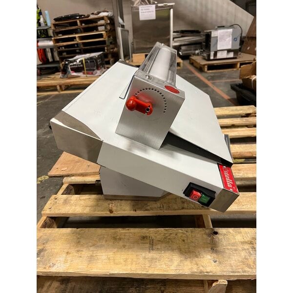 Scratch and Dent Estella EDS18S 18" Countertop One Stage Dough Sheeter - 120V, 1/2 HP