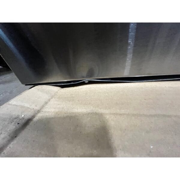 Scratch and Dent Vollrath 38118 ServeWell® Electric Four Pan Hot Food Table 208/240V - Sealed Well