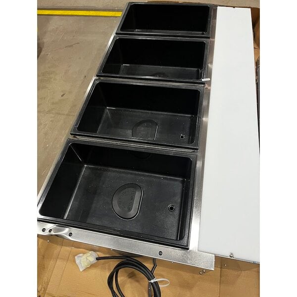 Scratch and Dent Vollrath 38118 ServeWell® Electric Four Pan Hot Food Table 208/240V - Sealed Well