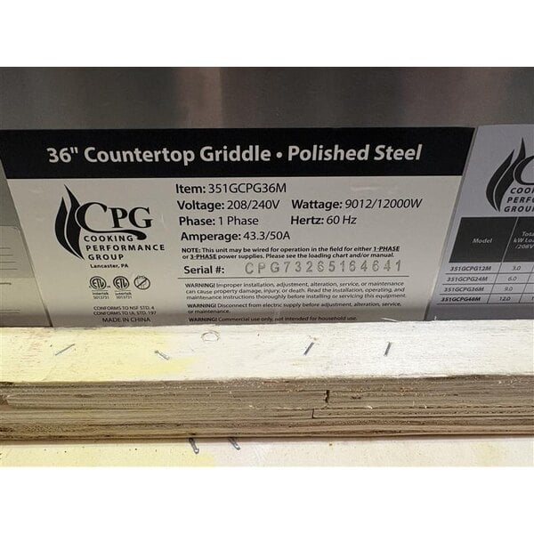 Scratch and Dent Cooking Performance Group G-CPG-36-M 36" Electric Countertop Griddle - 9,000W / 12,000W, 208 / 240V