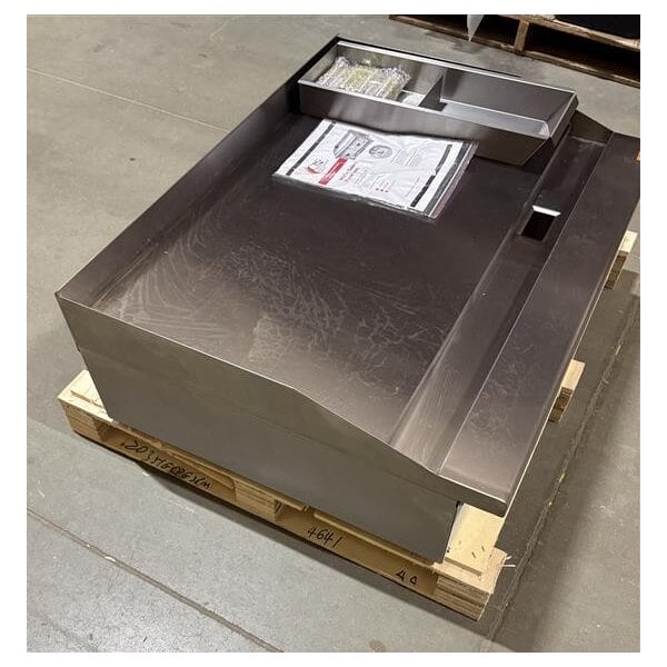 Scratch and Dent Cooking Performance Group G-CPG-36-M 36" Electric Countertop Griddle - 9,000W / 12,000W, 208 / 240V