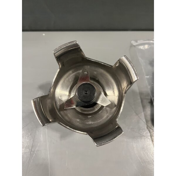 Scratch and Dent Robot Coupe CMP400VV Compact 16" Variable Speed Immersion Blender - 3/5 HP