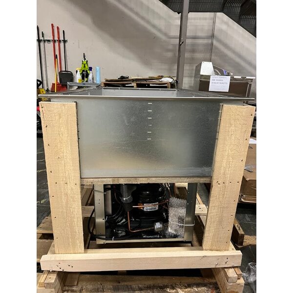 Scratch and Dent Vollrath FC-4CP-03120-N NSF7 Three Pan Refrigerated Drop-In Cold Food Well - 120V