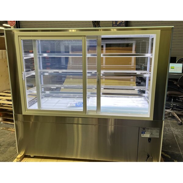 Scratch and Dent Avantco BCD-60-SW 60" White Square Dry Bakery Display Case