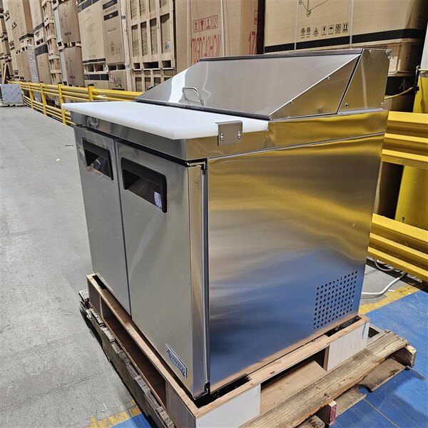 Scratch and Dent Avantco APT-36-HC 36" 2 Door Refrigerated Sandwich Prep Table