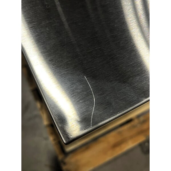 Scratch and Dent Avantco SS-UC-27R-HC 27" Undercounter Refrigerator