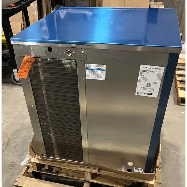 Scratch and Dent Hoshizaki KM-901MAJ 30" Air Cooled Crescent Cube Ice Machine - 950 lb.