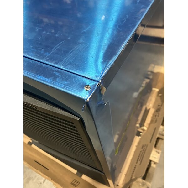 Scratch and Dent Hoshizaki KM-901MAJ 30" Air Cooled Crescent Cube Ice Machine - 950 lb.