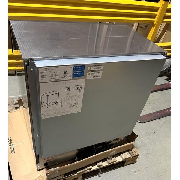 Scratch and Dent Manitowoc UYF0310W NEO 30" Water Cooled Undercounter Half Dice Cube Ice Machine with 119 lb. Bin - 120V, 293 lb.