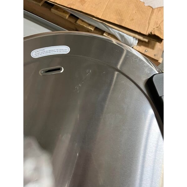 Scratch and Dent Avantco RCSB90 90 Cup (45 Cup Raw) Digital Electric Rice Cooker / Warmer with Hinged Lid - 240V, 2,500W