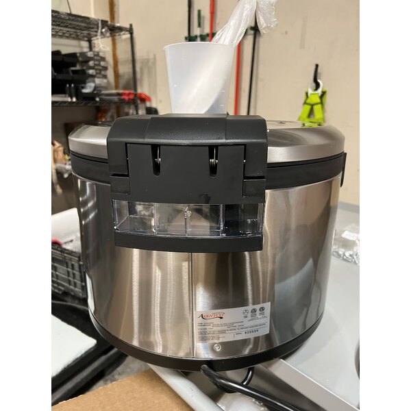 Scratch and Dent Avantco RCSB90 90 Cup (45 Cup Raw) Digital Electric Rice Cooker / Warmer with Hinged Lid - 240V, 2,500W