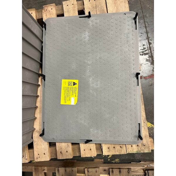 Scratch and Dent Endura 3950A03 100 lb. 50 GPM Grease Trap with 3" Hub