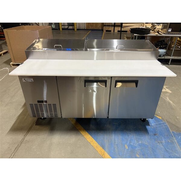 Scratch and Dent Avantco APPT-71-HC 71" 2 Door Refrigerated Pizza Prep Table