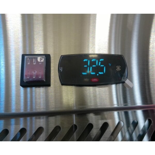 Scratch and Dent Avantco Z2-R-HC 54" Solid Door Stainless Steel Reach-In Refrigerator