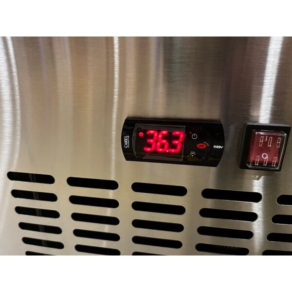 Scratch and Dent Avantco APPT-91-HC 92" 3 Door Refrigerated Pizza Prep Table