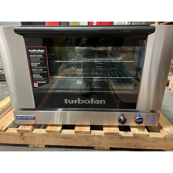 Scratch and Dent Moffat E27M2-P Turbofan Single Deck Full Size 2 Pan Electric Convection Oven with Mechanical Controls - 208V, 1 Phase, 2.7 kW