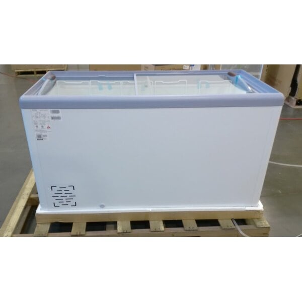 Scratch and Dent Avantco DFF16-HCL 60 1/4" Customizable Flat Top Display Ice Cream Freezer