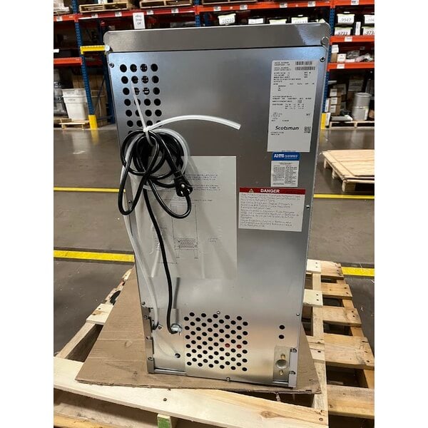 Scratch and Dent Scotsman UN0815AX-1 15" Air-Cooled Undercounter Nugget Ice Machine with 36 lb. Bin