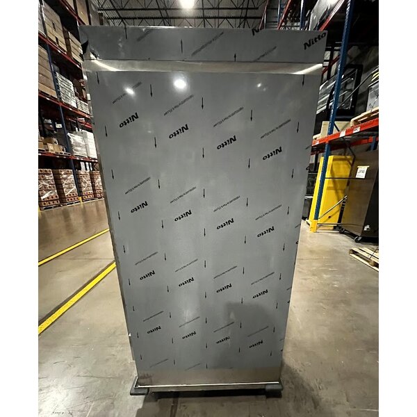 Scratch and Dent Avantco HPESS-1836 Full Size Insulated Heated Holding / Proofing Cabinet with Solid Stainless Steel Door - 120V