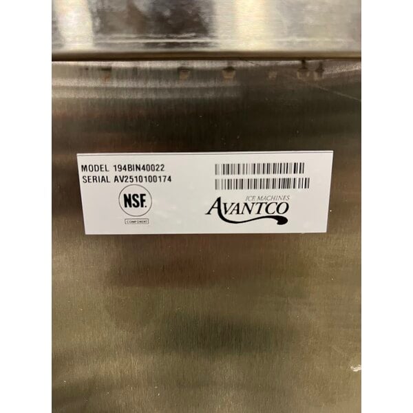 Scratch and Dent Avantco Ice BIN40022 22" Ice Storage Bin with Metallic Alloy Exterior - 383 lb.