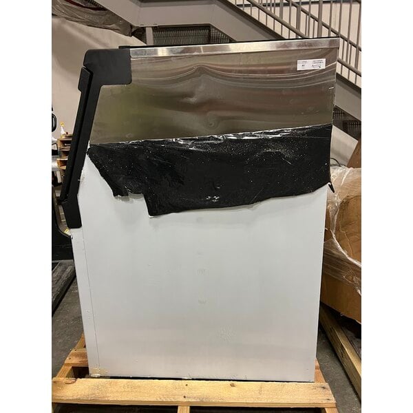 Scratch and Dent Avantco Ice BIN40022 22" Ice Storage Bin with Metallic Alloy Exterior - 383 lb.