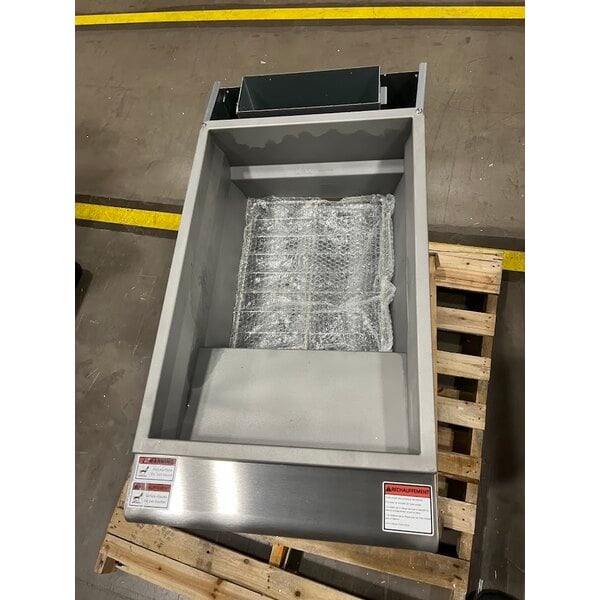 Scratch and Dent Avantco F4-ES-P 45-50 lb. Liquid Propane Stainless Steel Floor Fryer - 85,000 BTU