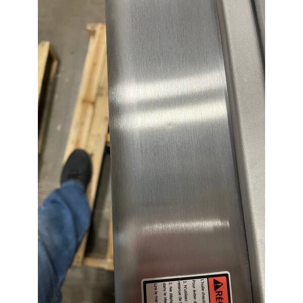 Scratch and Dent Avantco F4-ES-P 45-50 lb. Liquid Propane Stainless Steel Floor Fryer - 85,000 BTU