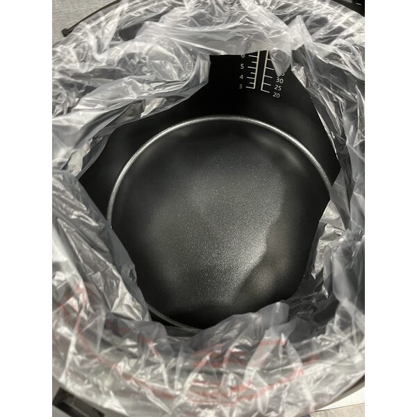 Scratch and Dent Avantco RCSB90 90 Cup (45 Cup Raw) Digital Electric Rice Cooker / Warmer with Hinged Lid - 240V, 2,500W