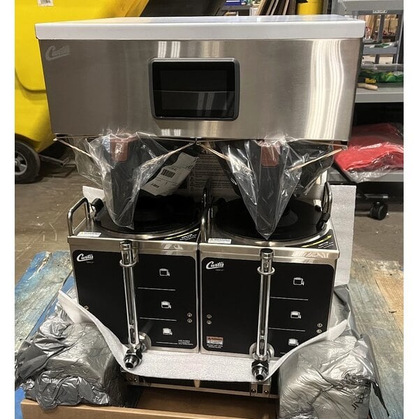 Scratch and Dent Curtis G4GEMT10A1000 Gemini Stainless Steel Twin Satellite Coffee Brewer - 220V