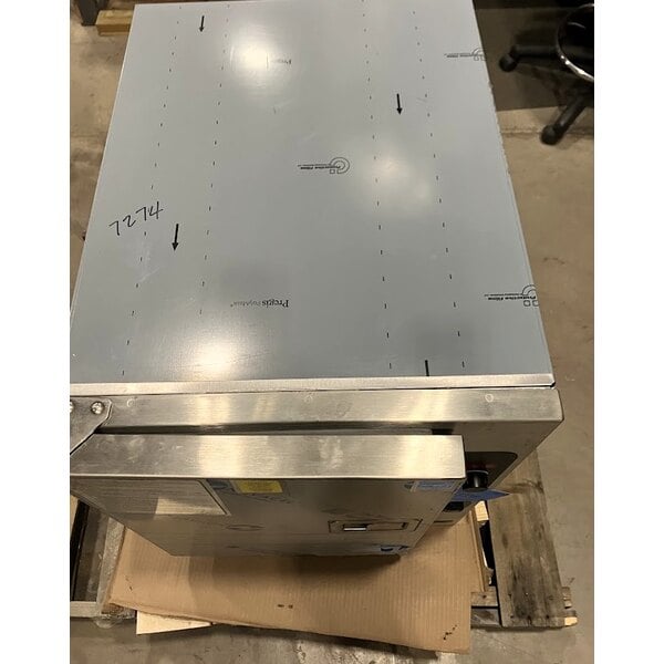 Scratch and Dent Cleveland 22CET6.1 SteamChef 6 Pan Electric Countertop Convection Steamer - 208V, 3 Phase, 12 kW