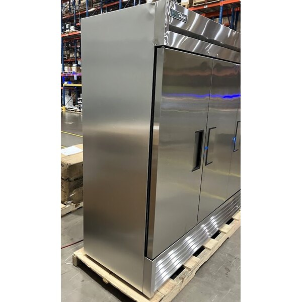 Scratch and Dent True T-72F-HC 78 1/8" Solid Door Reach-In Freezer