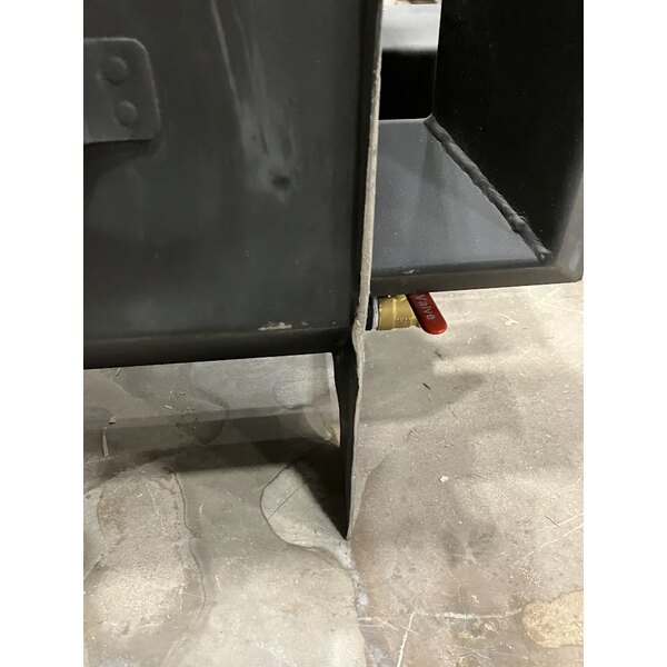 Scratch and Dent Backyard Pro BPF4G 4 Gallon Steel Liquid Propane Outdoor Deep Fryer - 90,000 BTU