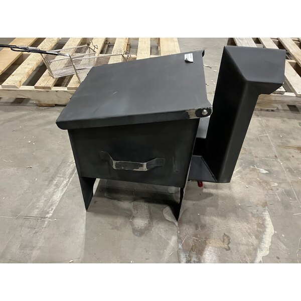 Scratch and Dent Backyard Pro BPF4G 4 Gallon Steel Liquid Propane Outdoor Deep Fryer - 90,000 BTU