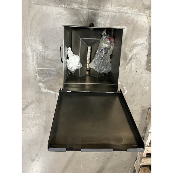 Scratch and Dent Backyard Pro BPF4G 4 Gallon Steel Liquid Propane Outdoor Deep Fryer - 90,000 BTU