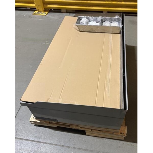 Scratch and Dent Vulcan VCRG48-T1 Natural Gas 48" Countertop Griddle with Snap-Action Thermostatic Controls - 100,000 BTU