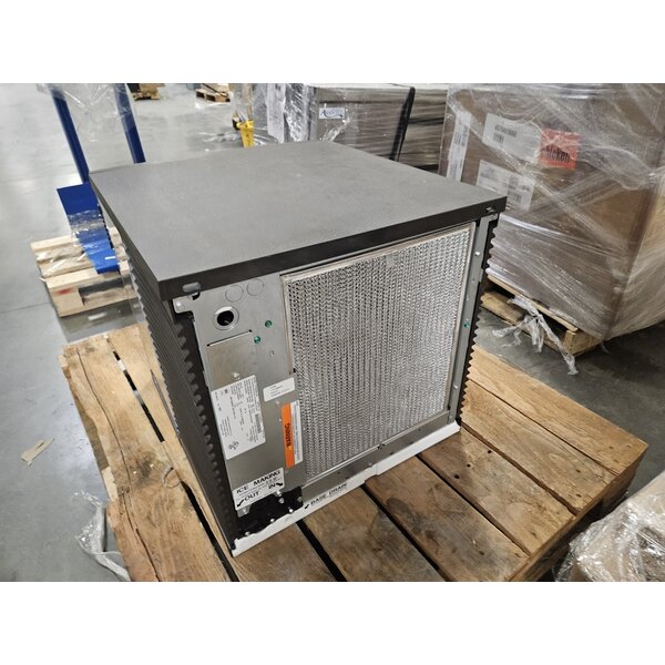Scratch and Dent Manitowoc IYT0620A Indigo NXT 22" Air Cooled Half Size Cube Ice Machine - 208-230V, 575 lb.